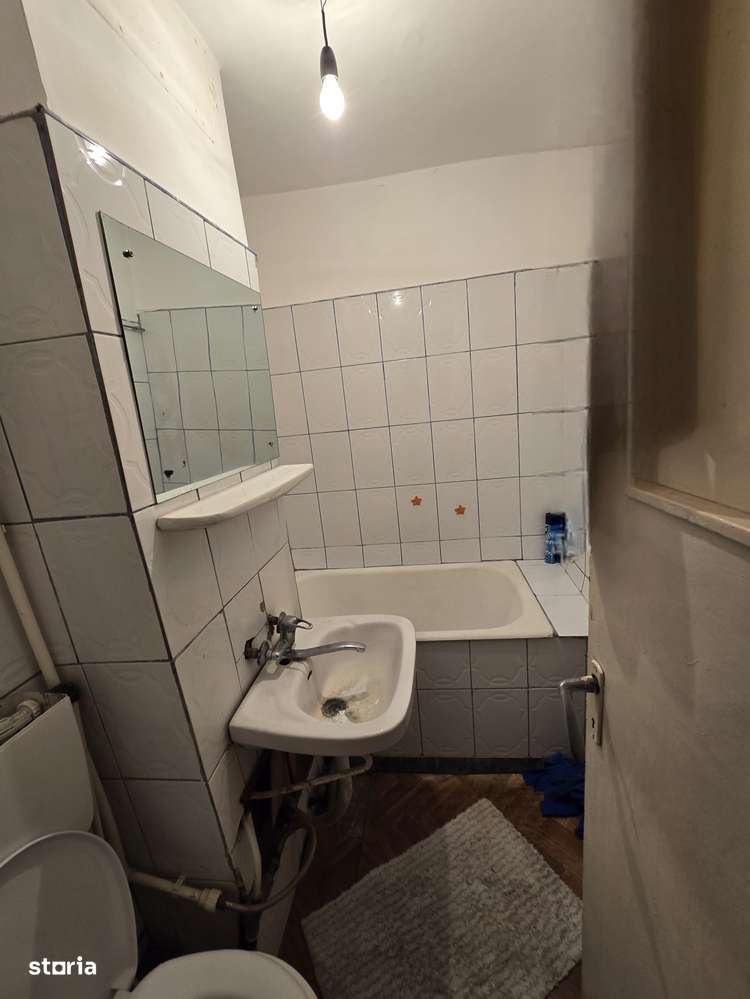 Apartament 3 camere, etaj 1, micro 9 , str. Avram Iancu Targoviste-3