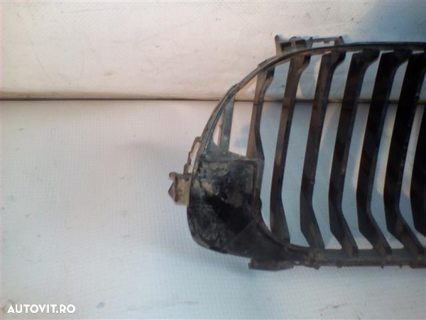 Grila radiator partea dreapta Bmw Seria 3 E46 An 2002-2005 cod 51137064320 - 4