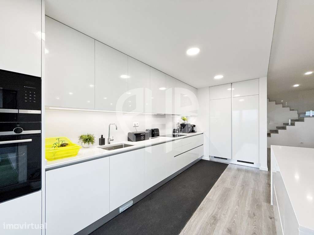 Apartamento T4 Duplex 3/ Suites com Vista Lisboa / Rio Tejo-18