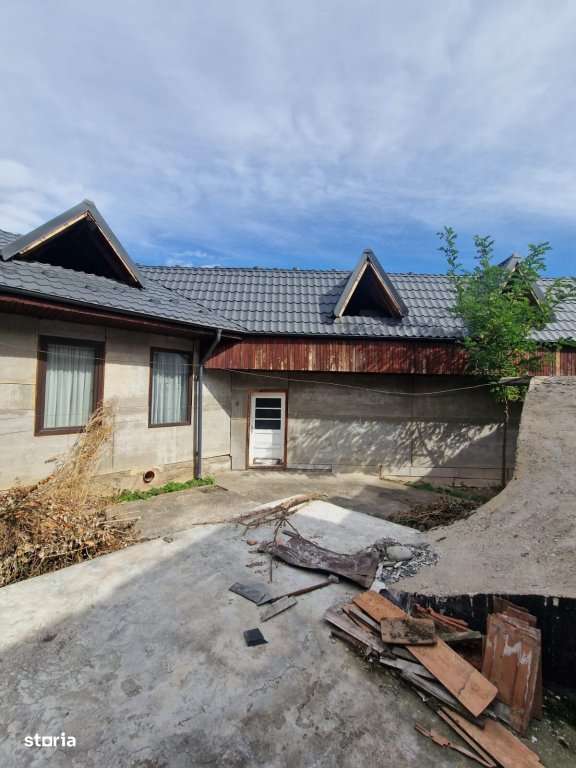 Maneciu Pamanteni - Casa  si anexa 170 mp construiti - 4 camere - 460 - Imagine principală: 5/13