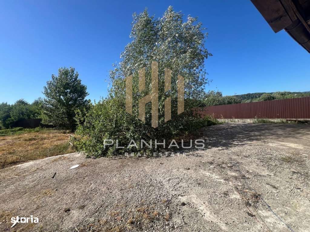 Constructie la rosu Săcălășeni ,Maramureș,ideal pensiune ,dezvolt - Imagine principală: 4/10