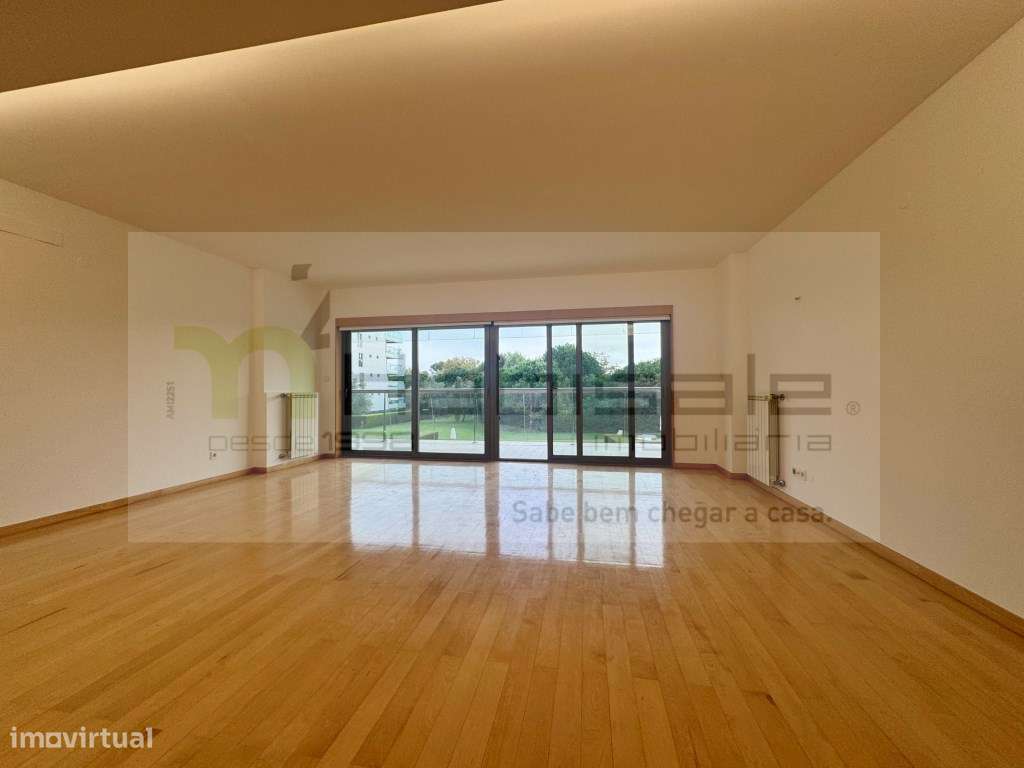 Apartamento T3 em Prestigiado Condomínio Privado em Cascais - Grande imagem: 3/33