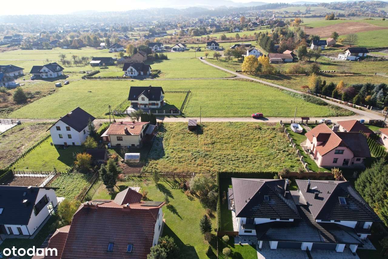 dwie płaskie działki po 7 arów tworzące prawie kwadrat-5