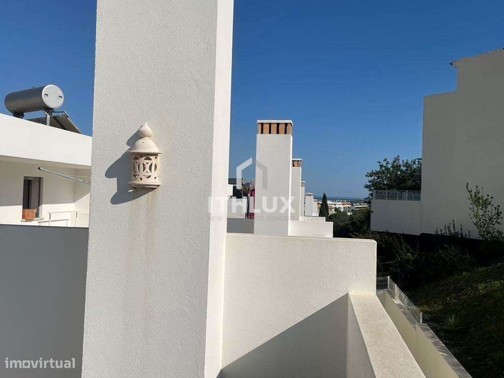 Excepcional Moradia Contemporânea 3+2, em Tavira-32
