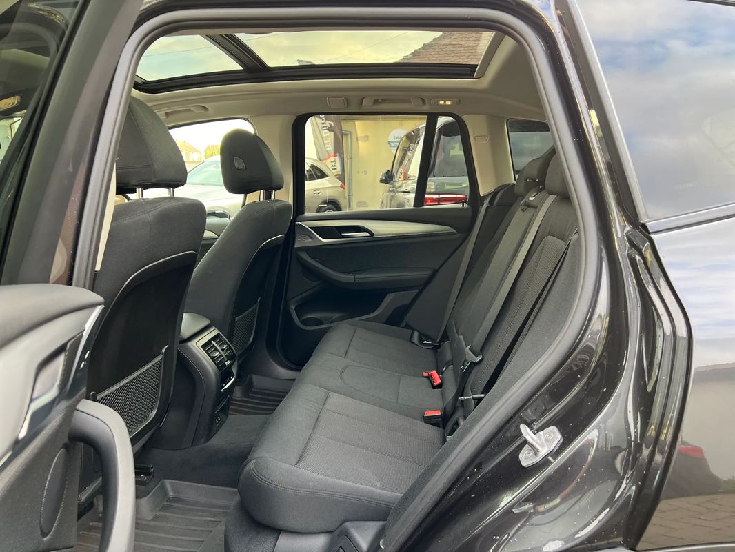 BMW X3 xDrive30e AT PHEV - 9