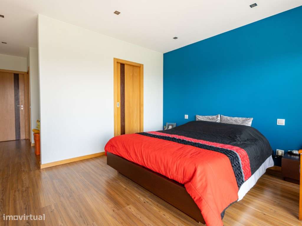 Moradia M6 com Garagem, Buarcos, Figueira da Foz-18