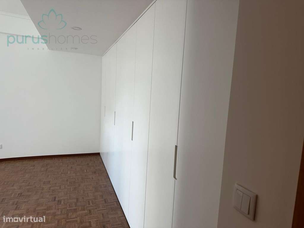 Apartamento T3 Remodelado no Campo Pequeno-15