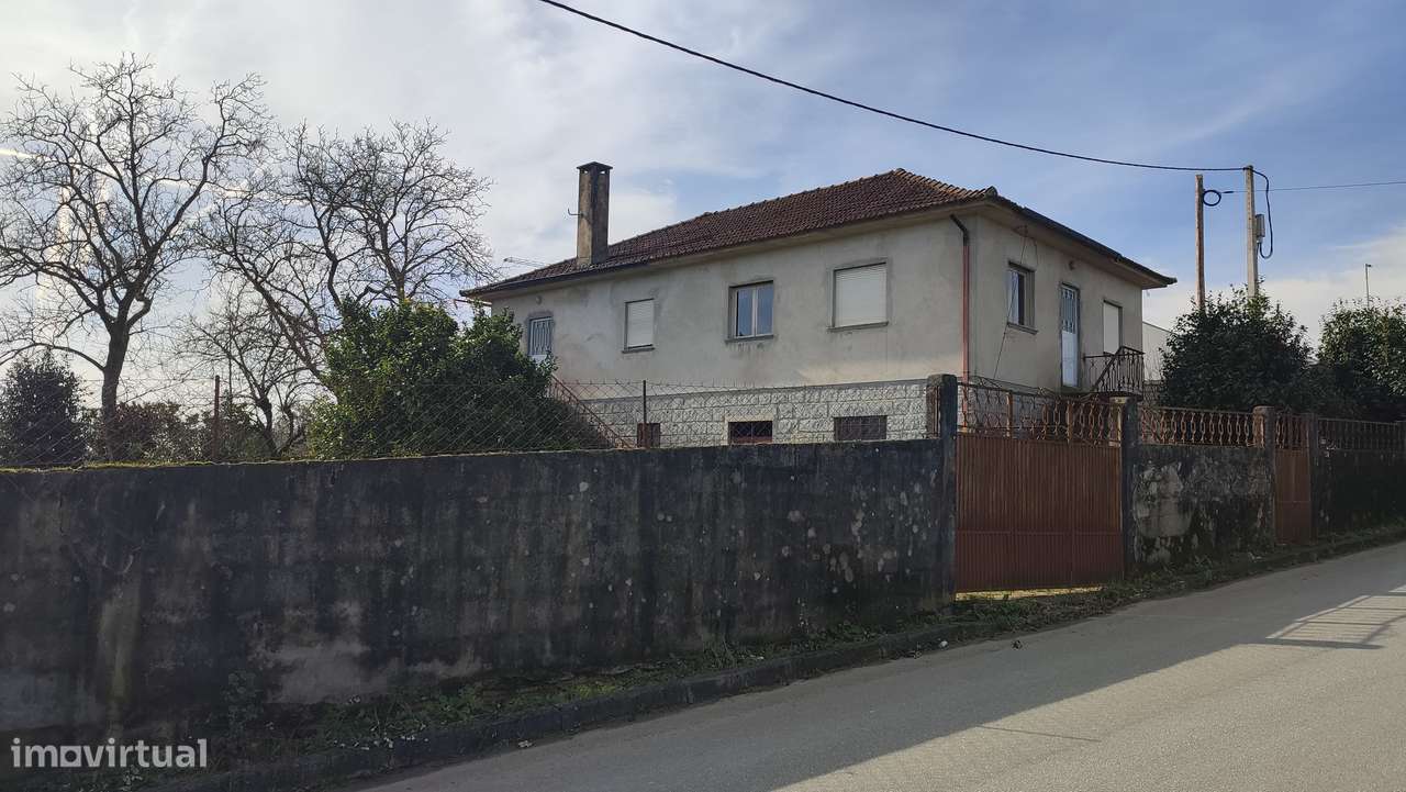 Moradia individual, com terreno, em Rendufe, Amares - Grande imagem: 4/53