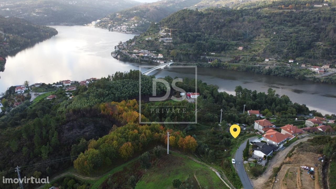 Terreno para construção com vistas rio