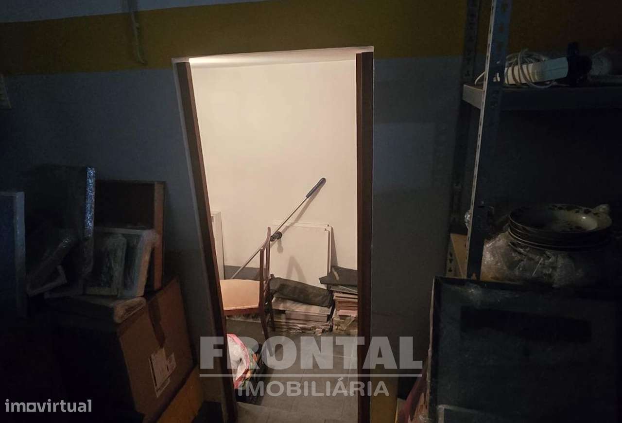 T3 Duplex em Condomínio Fechado com Piscina | Lavra, Matosinhos-34