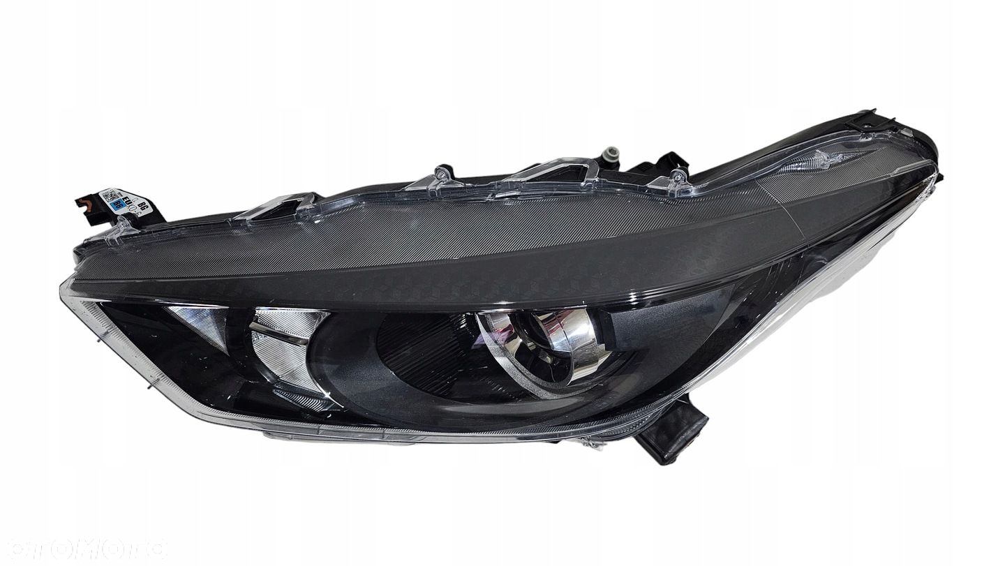 LAMPA PRZEDNIA LEWA PRZÓD TOYOTA YARIS IV 20r- - 10