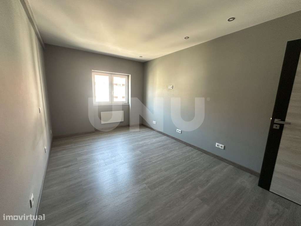 Apartamento T3 - Junto à Rotunda Europa-19