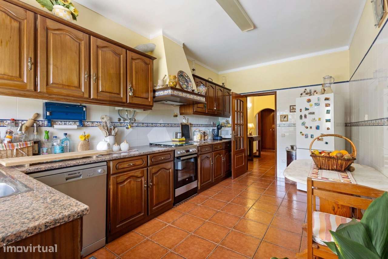 Luxo Absoluto em Perofilho | Piscina e 4.000 m2 de Terreno Privado - Grande imagem: 5/28