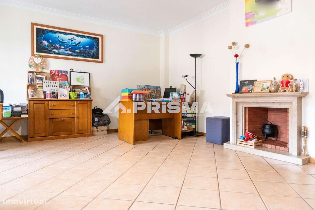 Duplex T3 com Terraço em Alcains – Casa Ideal para Quem Procura Espaço-21