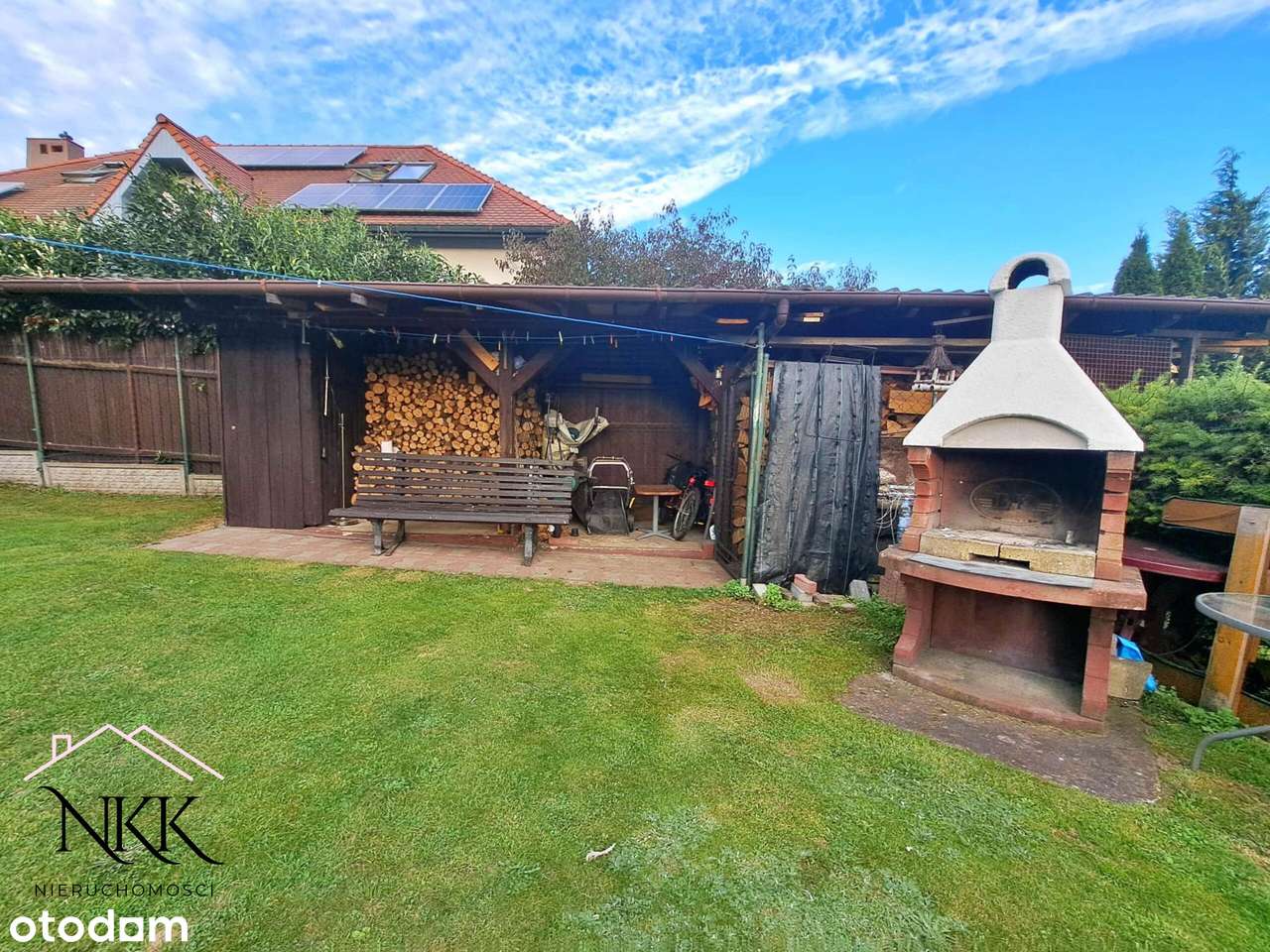 Rodzinny dom z pięknym ogrodem, stawem i 2 garażami -Lubniewice-6