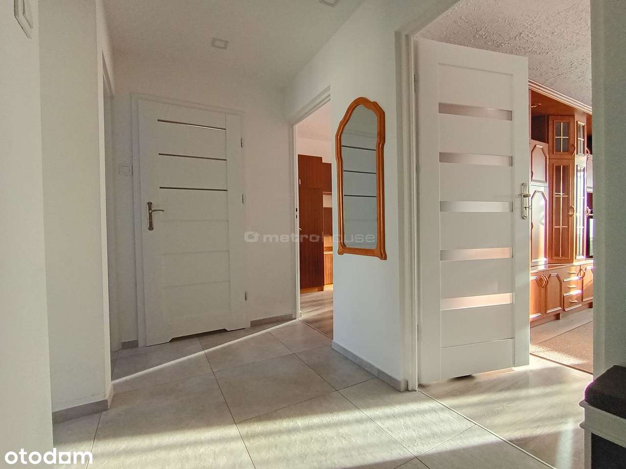 3-pokojowe mieszkanie z widokiem na jezioro-9