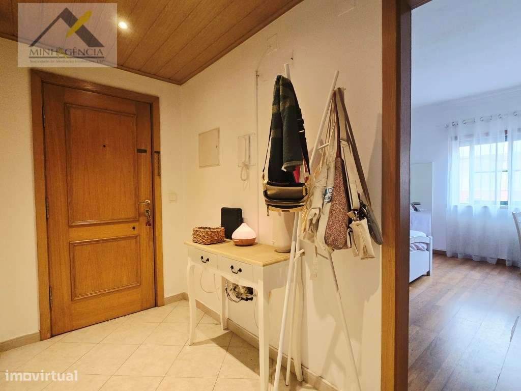 Apartamento T3 com terraço e garagem no Bairro Dias em Setúbal-19