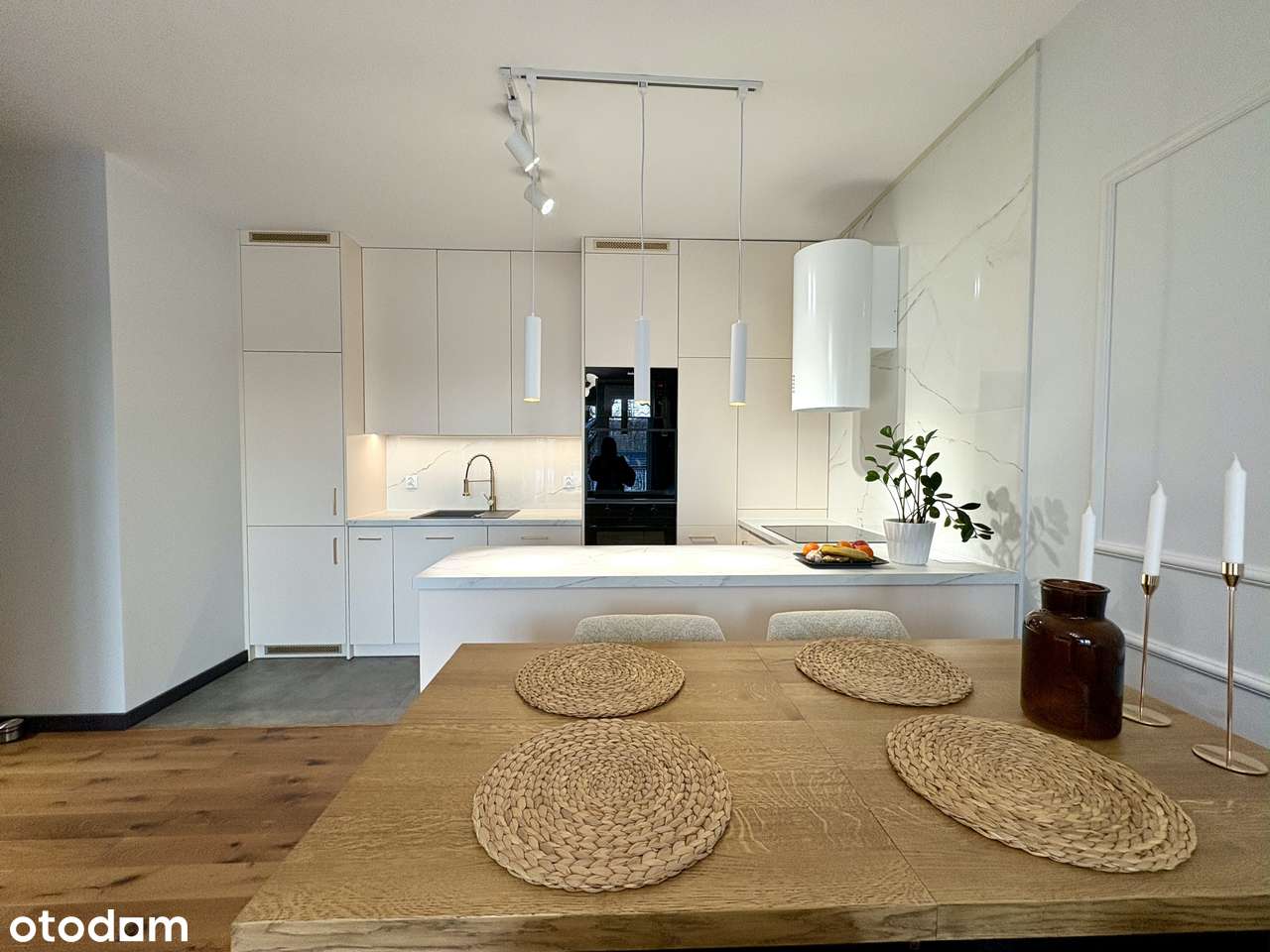 Francuska Park, 4 pokoje do wejścia, z garażem oraz z klimatyzacją-5