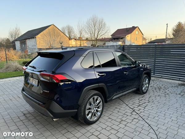 Toyota RAV4 - 5