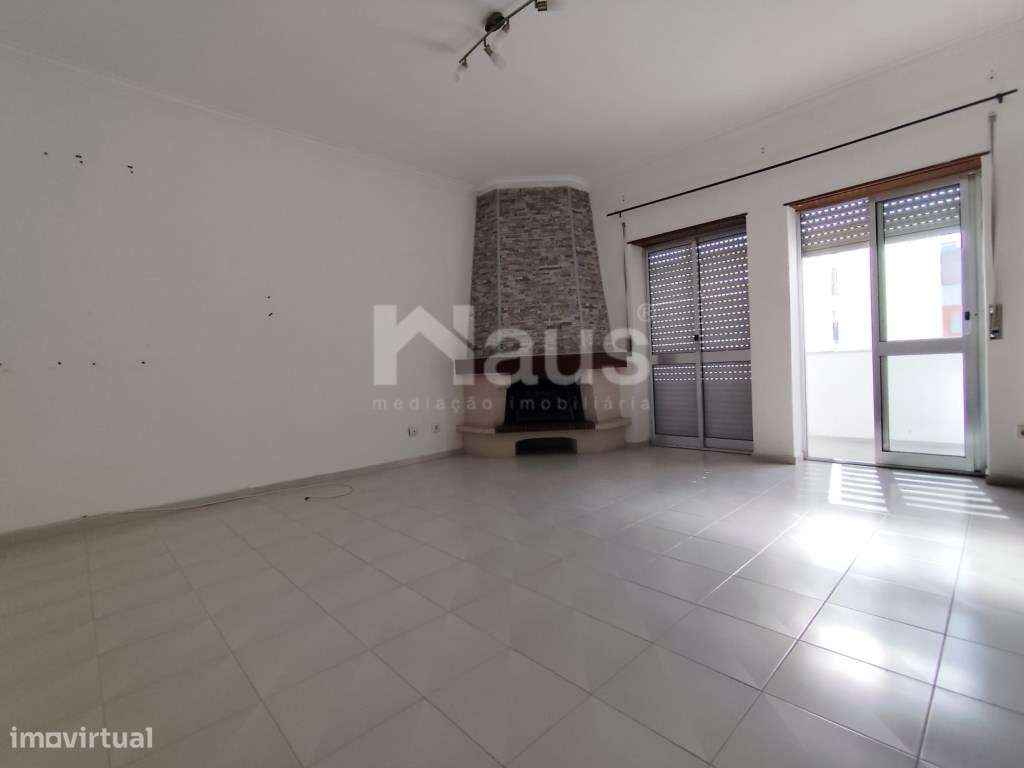 T3 com arrecadação e varanda - Grande imagem: 3/17