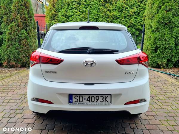 Hyundai i20 1.2 Classic + - 11