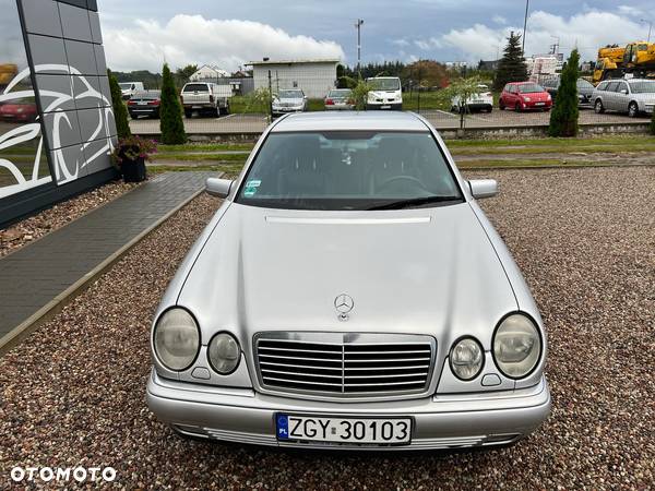 Mercedes-Benz Klasa E 320 Avantgarde - 13