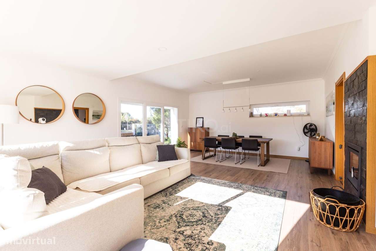 MORADIA T4 218M² EM TERRENO 1.044M² COM PISCINA EM CONDOMÍNIO GOLFE SA-10