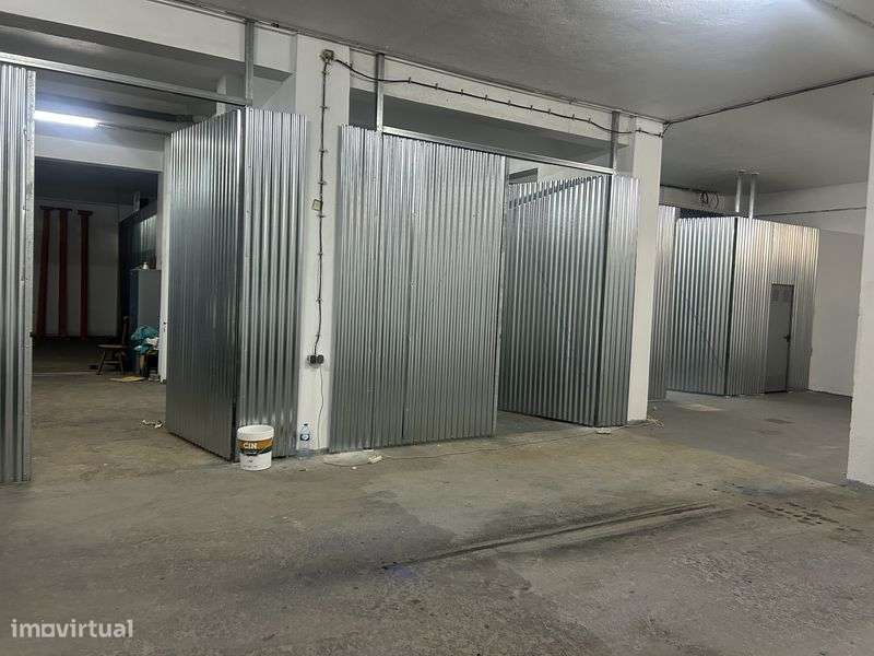 Armazens para arrumos ou garagem para arrendar - Grande imagem: 4/12