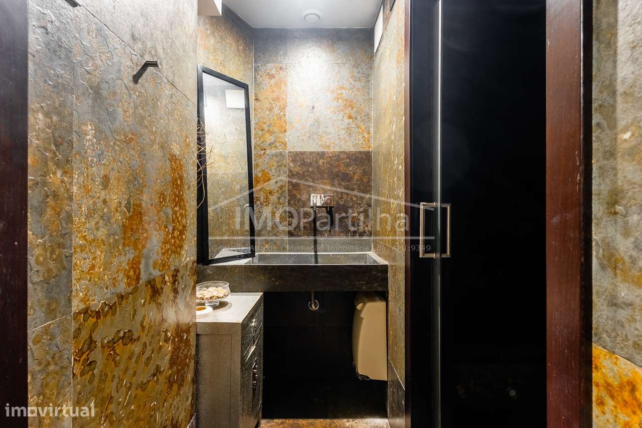 T2 c/ Projeto Aprovado em Condomínio de Prestígio com Piscina – Parede-16