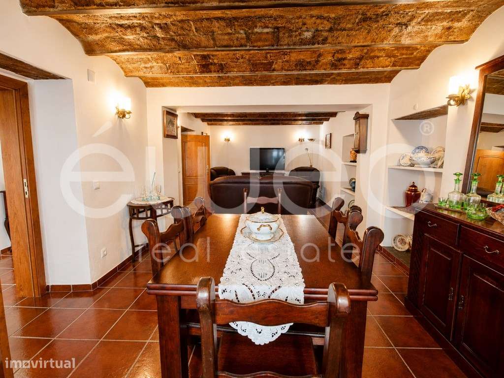 Moradia T4 de Arquitetura Alentejana com Piscina, Motrinos, Regueng...-19