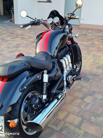 Triumph Rocket - 3