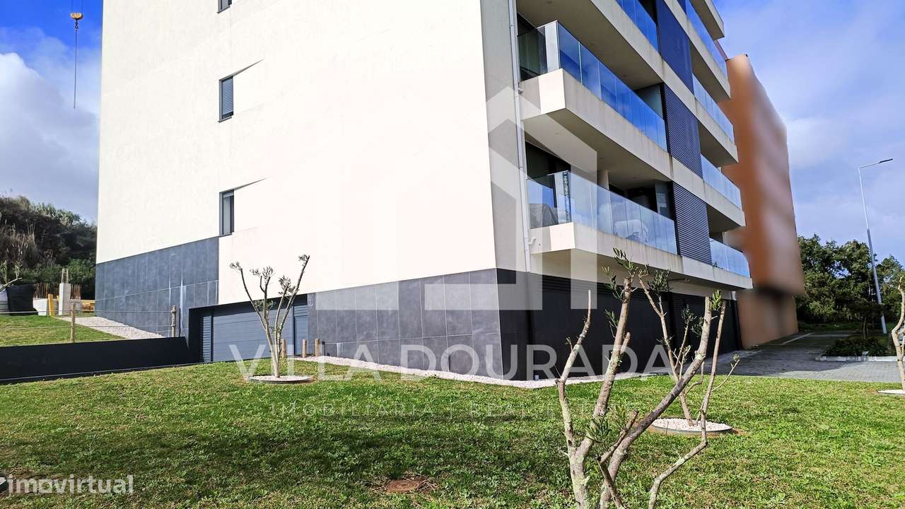 Apartamento T1+1 com Garagem na Serra de Canelas-16