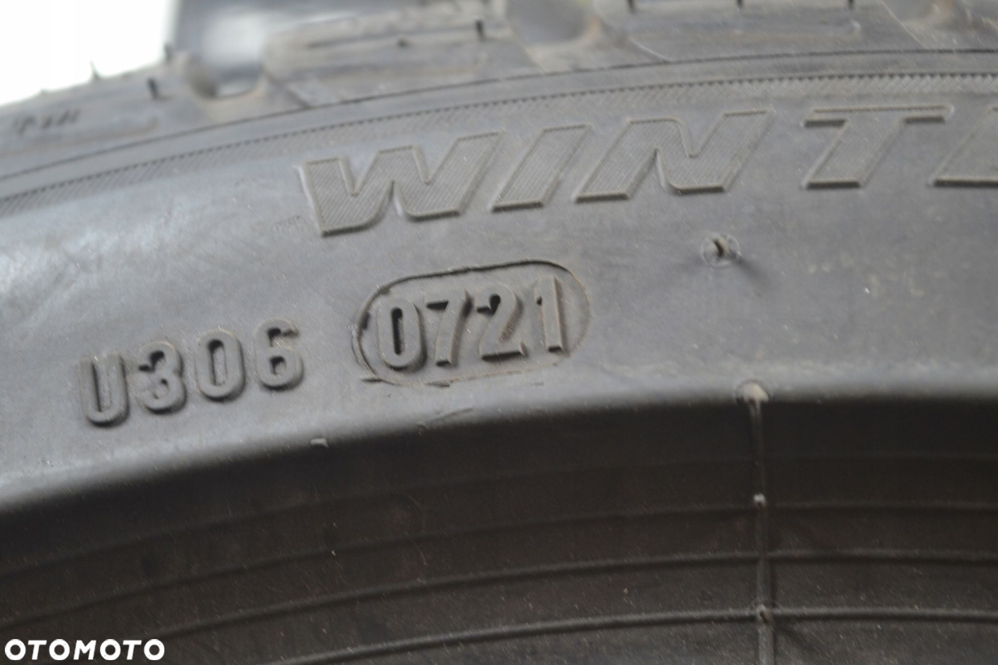 225/40R19 93H PIRELLI SOTTOZERO 3 RFT x2szt 7854z - 4