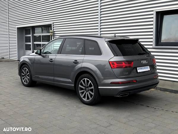 Audi Q7 3.0 TDI Quattro Tiptronic - 5