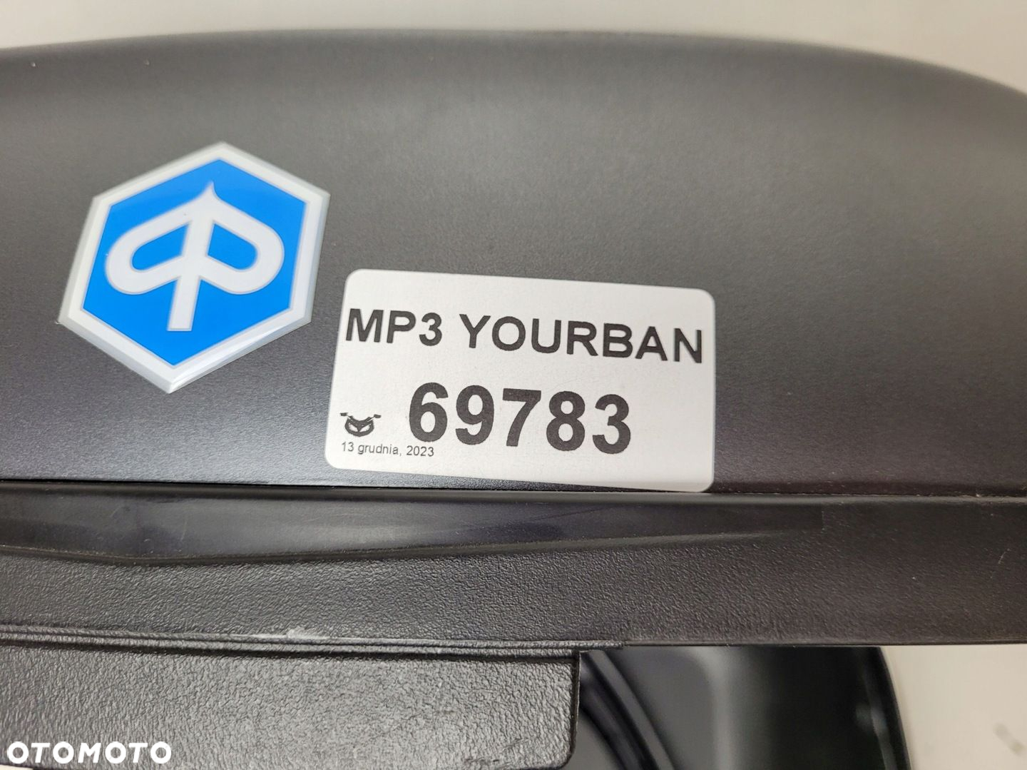 PIAGGIO MP3 YOURBAN KUFER CENTRALNY BRAK KLUCZYKA WYPEŁNIENIE - 13