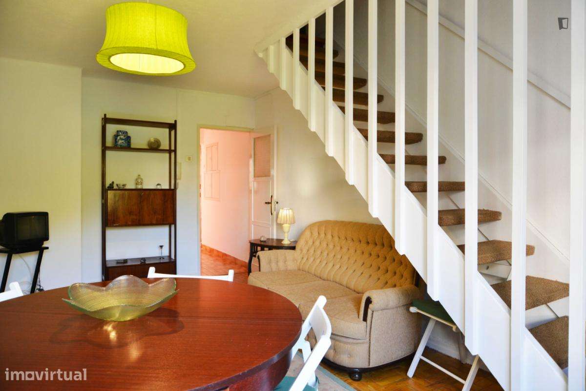 Apartamento com 3 quartos - localizado em Alvalade Lisbon - Grande imagem: 1/10