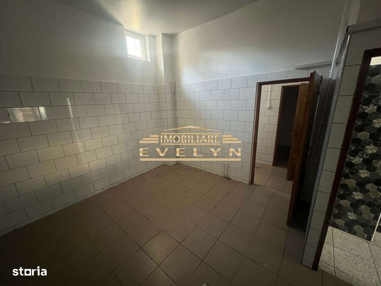 De Vanzare Spatiu Comercial, Zona Imparat Traian ( la 2 min. de MALL-1