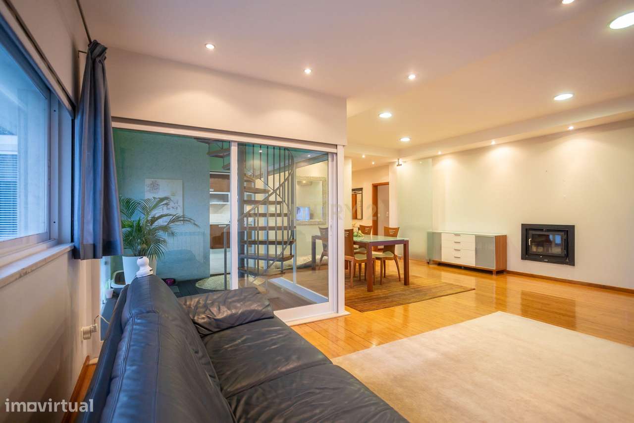 Um Apartamento com Alma de Moradia ; T3+1 + Terraço de 143 m²-15