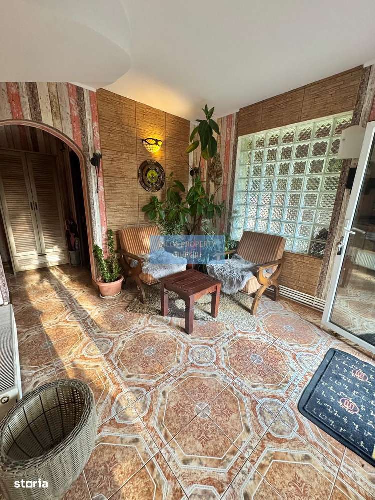Casă de vânzare pe strada Tudor Vladimirescu-6