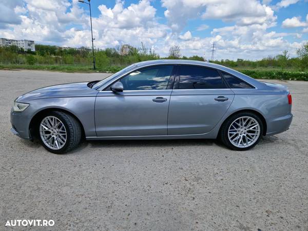 Audi A6 Avant 2.0 TDI Multitronic - 2