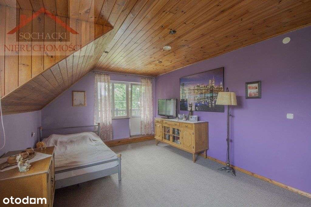 Duży dom w spokojnej okolicy-15