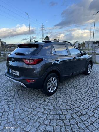 Kia Stonic 1.2 CVVT LX - 4