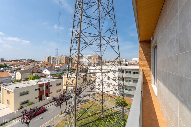 Apartamento T3 com duas varandas, garagem e arrumos, Maia-30