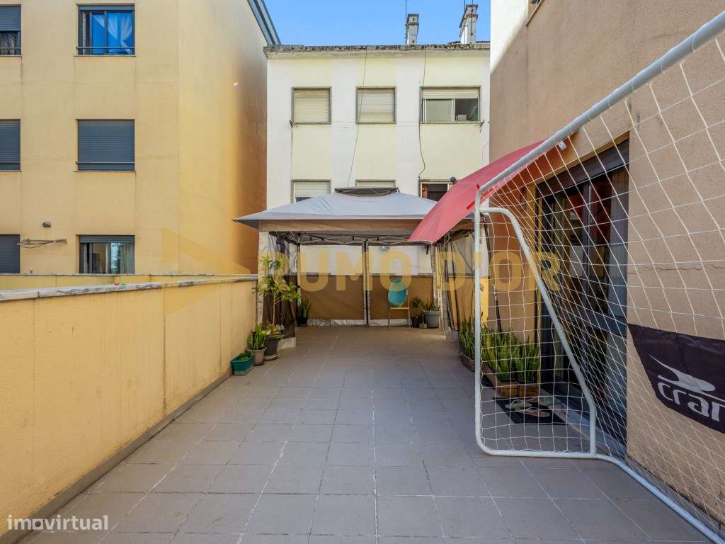 Exclusivo T3 em Condomínio Privado no Carregado com Terraço, Varand...-19