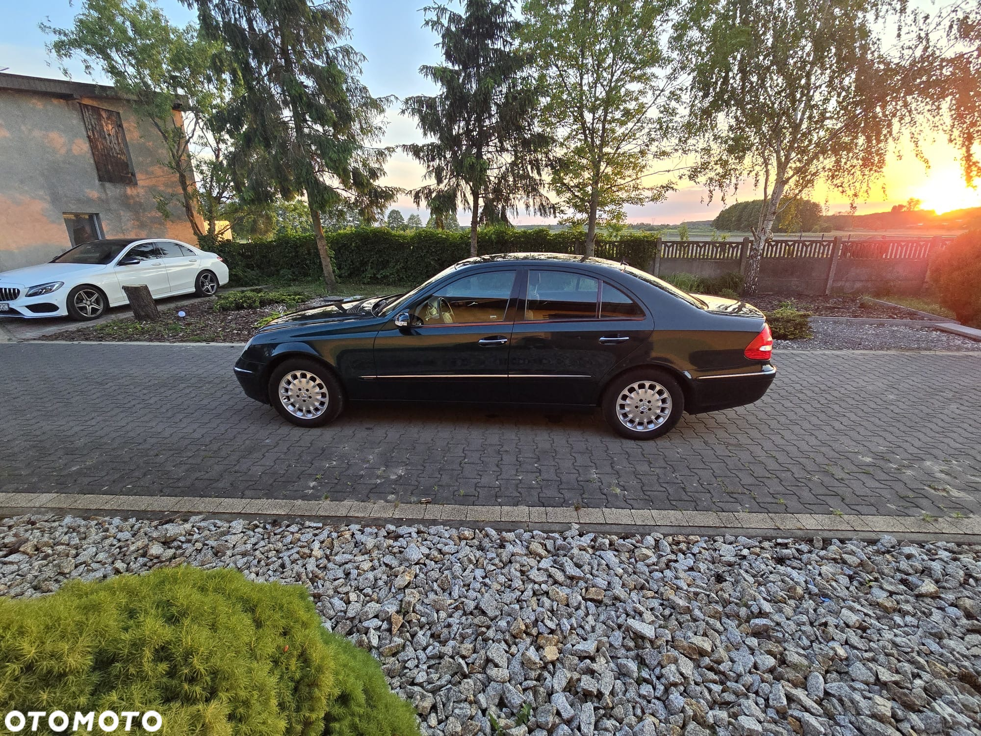 Mercedes-Benz Klasa E 200 NGT BlueEffICIENCY Elegance - 9