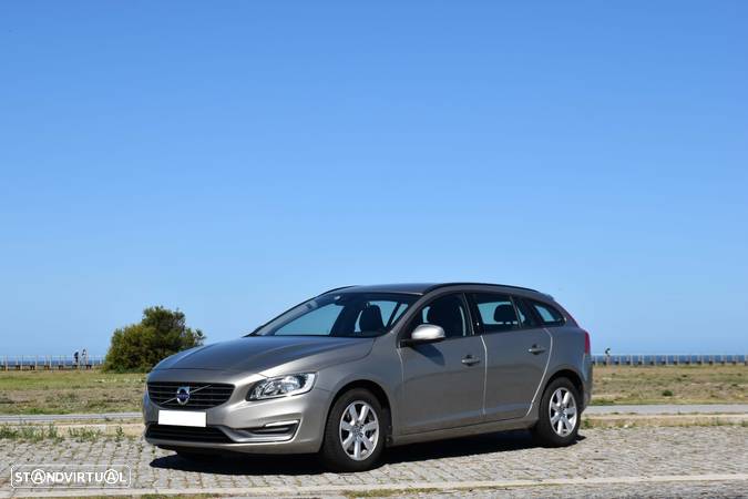 Volvo V60 1.6 D2 Drive Momentum Start/Stop - 3