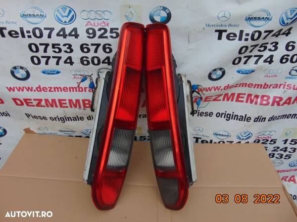 Stop Ford Focus 2 combi stopuri stanga dreapta lampa tripla - 1