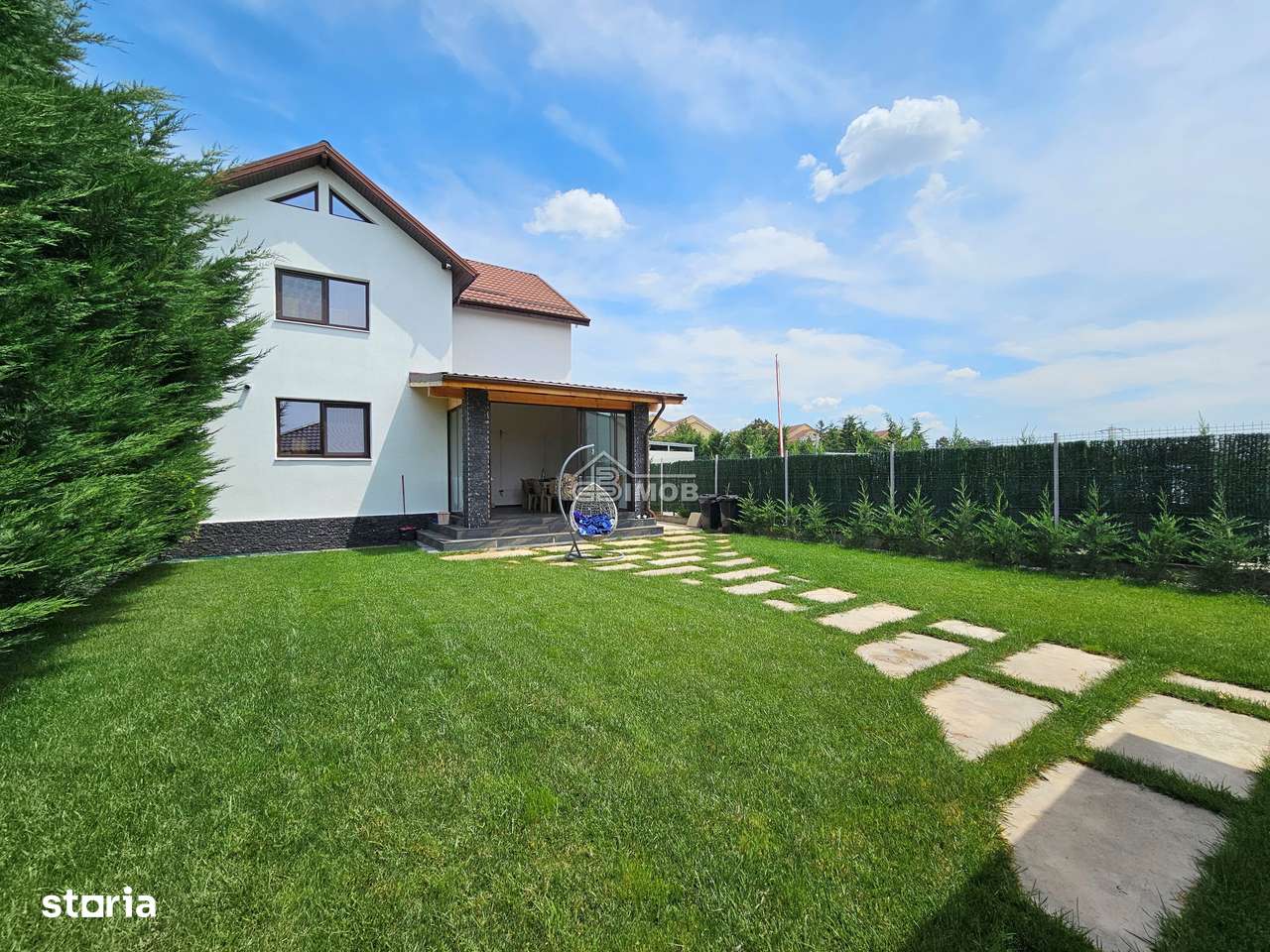 Vila de lux la 2 minute distanta fata de oras-17