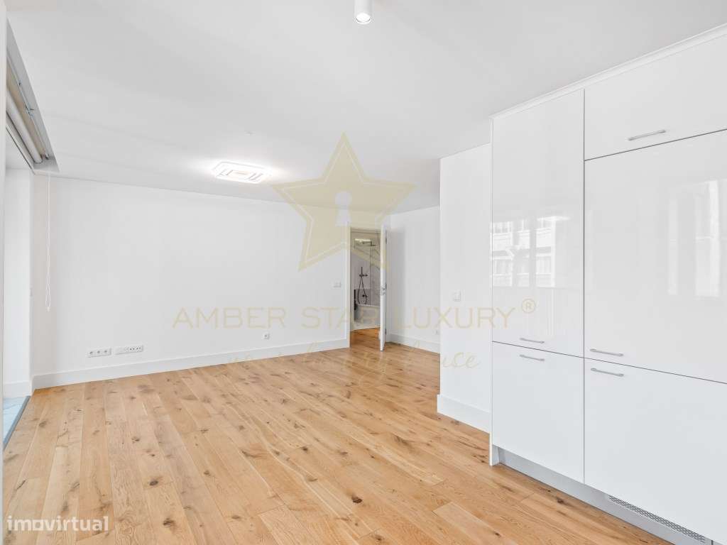 Moderno apartamento T2 na Prestigiada Avenida Duque d'Ávila - Aven... - Grande imagem: 4/23