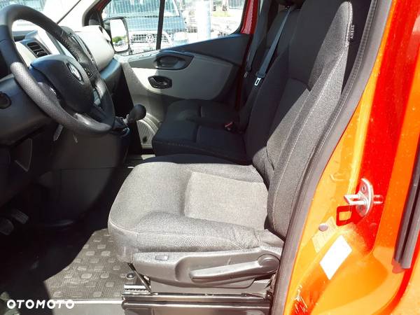 Renault Trafic - 22